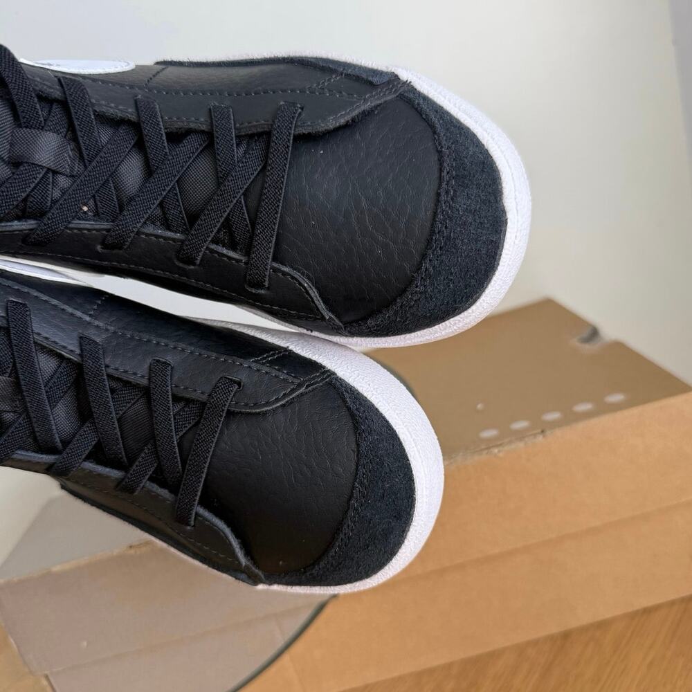Nike Blazer Mid ‘77 Black/White Kids Sneakers- SZ 3 Y - Picture 7 of 12